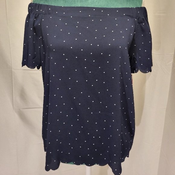 Elle NWT Off Shoulder Scalloped Blouse Navy & White Polka Dots Small - Picture 1 of 15